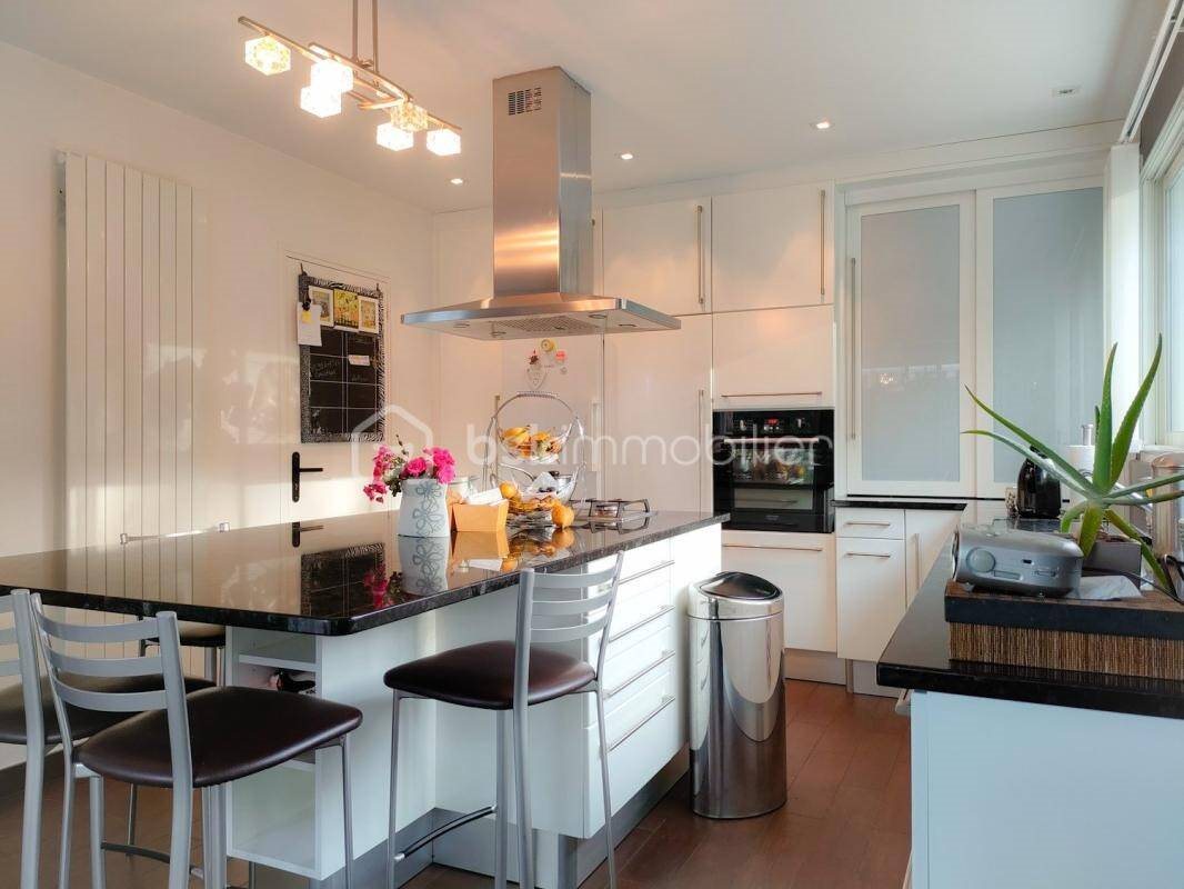 Maison à vendre, 167m², Châtillon-en-Vendelais