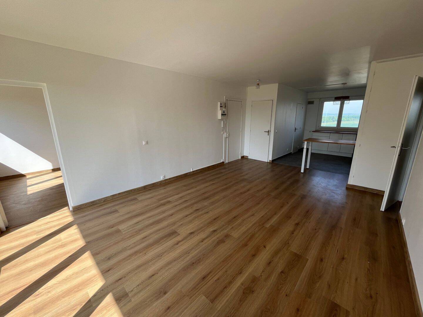 Appartement à louer, 74m², Meulan