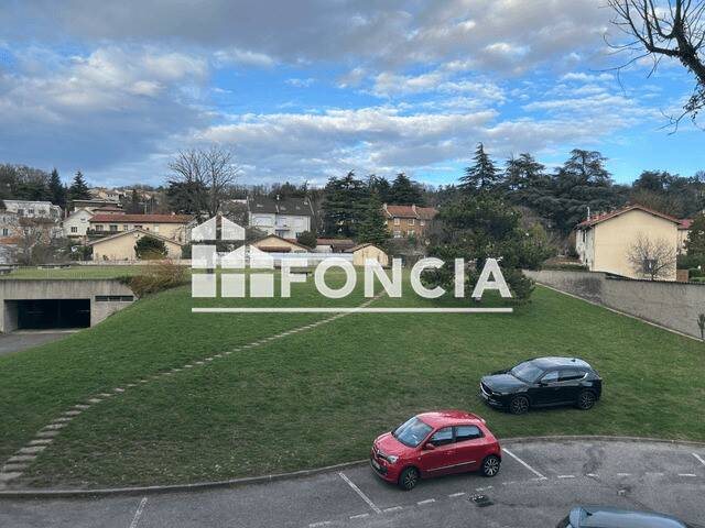 Appartement à louer, 56m², Roussillon