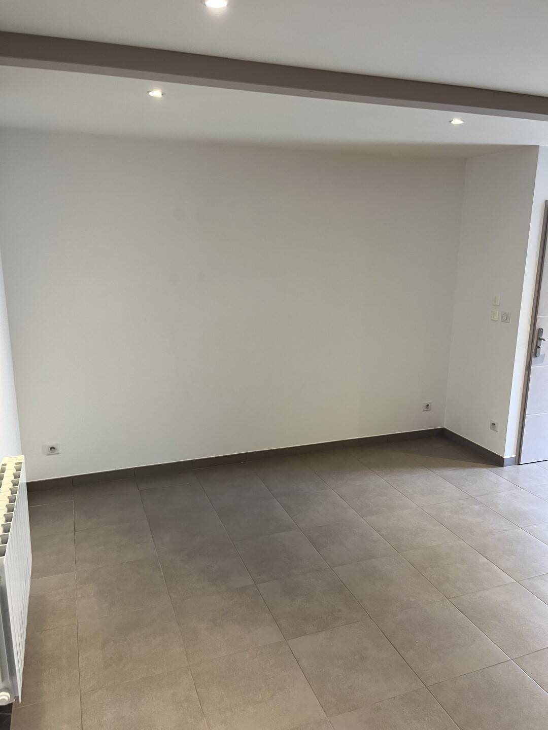 Maison à louer, 56m², Lyon 8ème