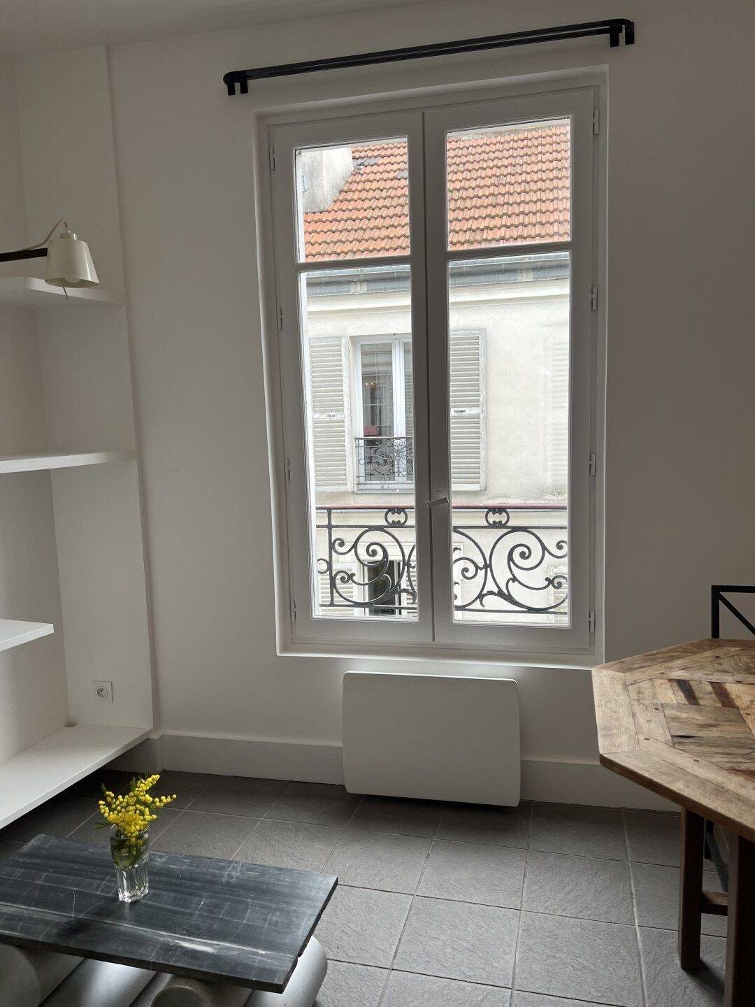 Appartement à louer, 27m², Paris 18ème
