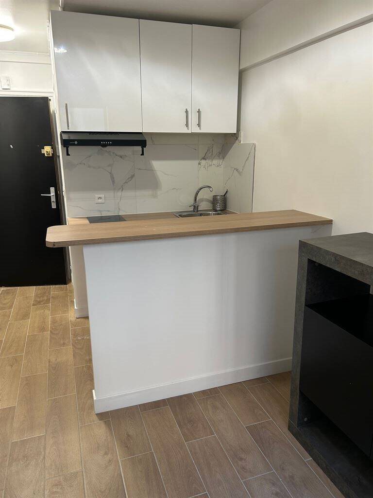 Appartement à louer, 17m², Paris 17ème