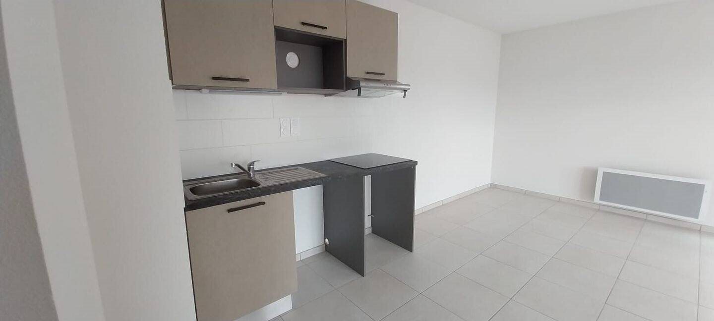 Appartement à louer, 59m², Pollestres