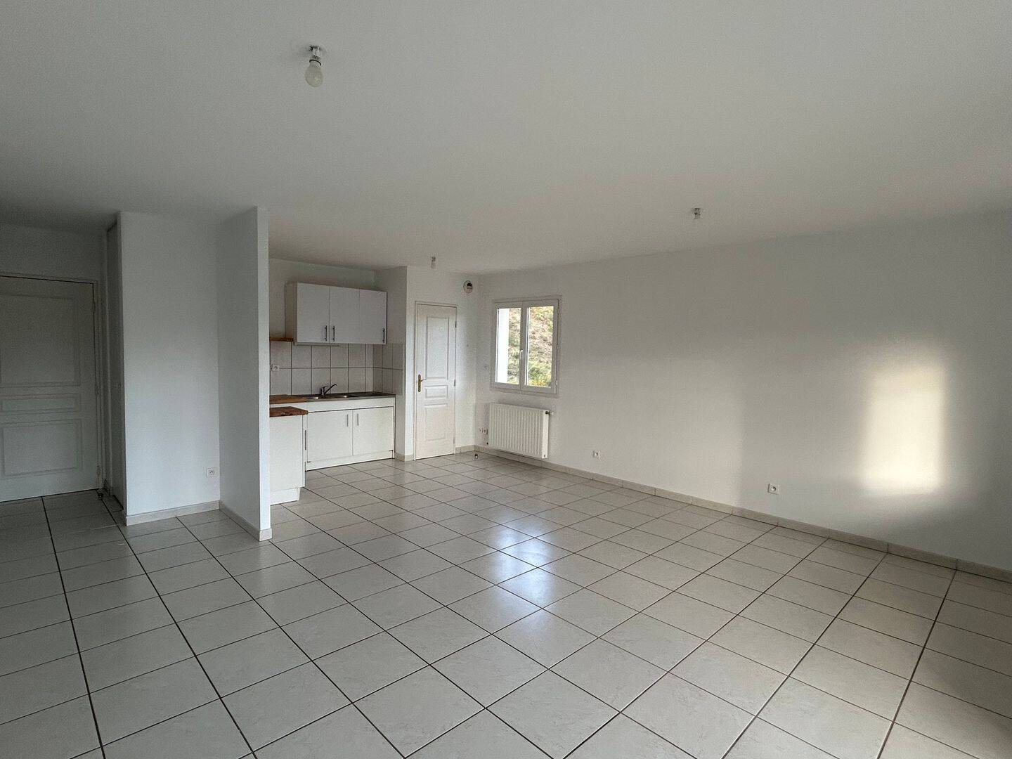 Appartement à louer, 70m², Saint-Jean-Bonnefonds