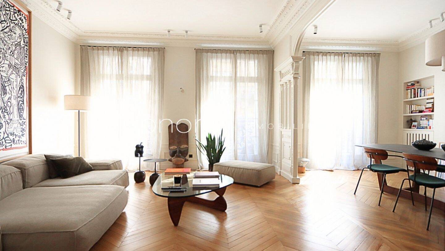 Appartement à louer, 151m², Paris 16ème