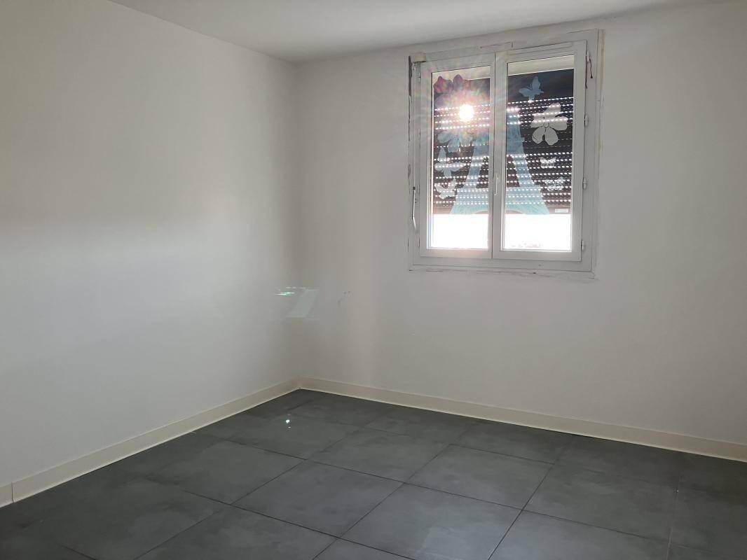 Appartement à louer, 66m², Nîmes