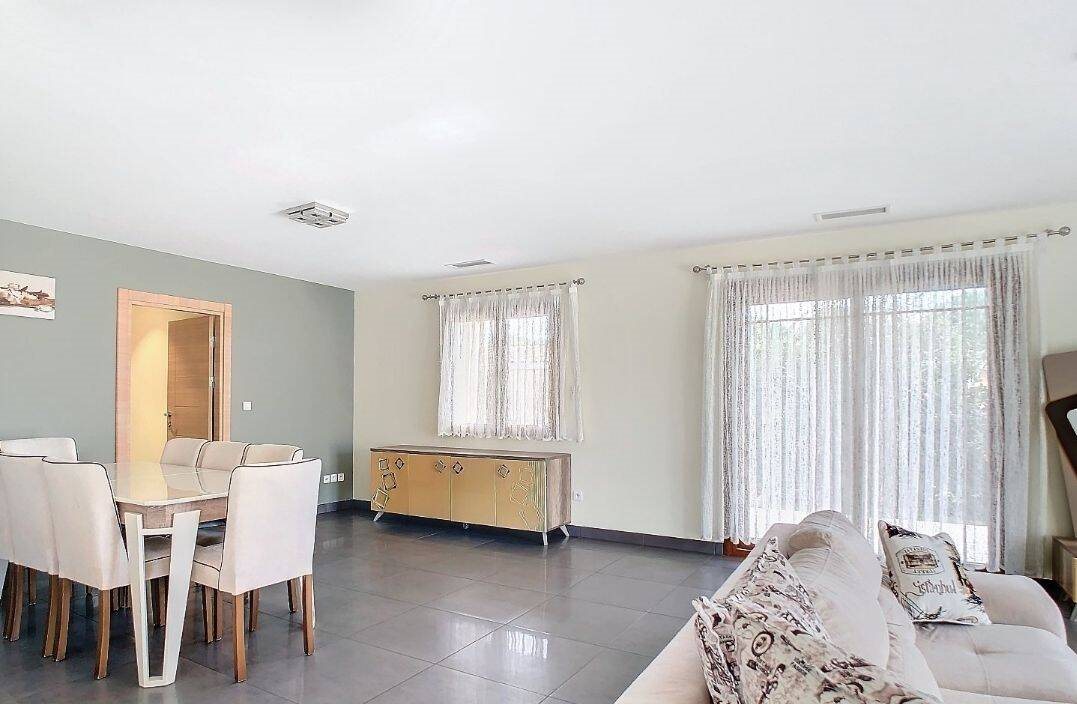 Maison à louer, 122m², Cluses