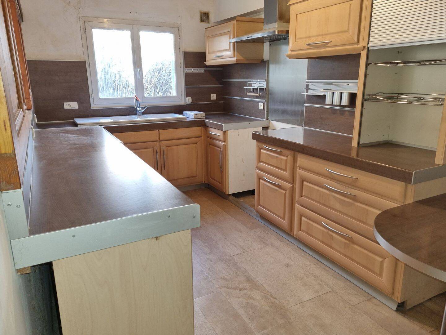 Maison à louer, 160m², Villevieille