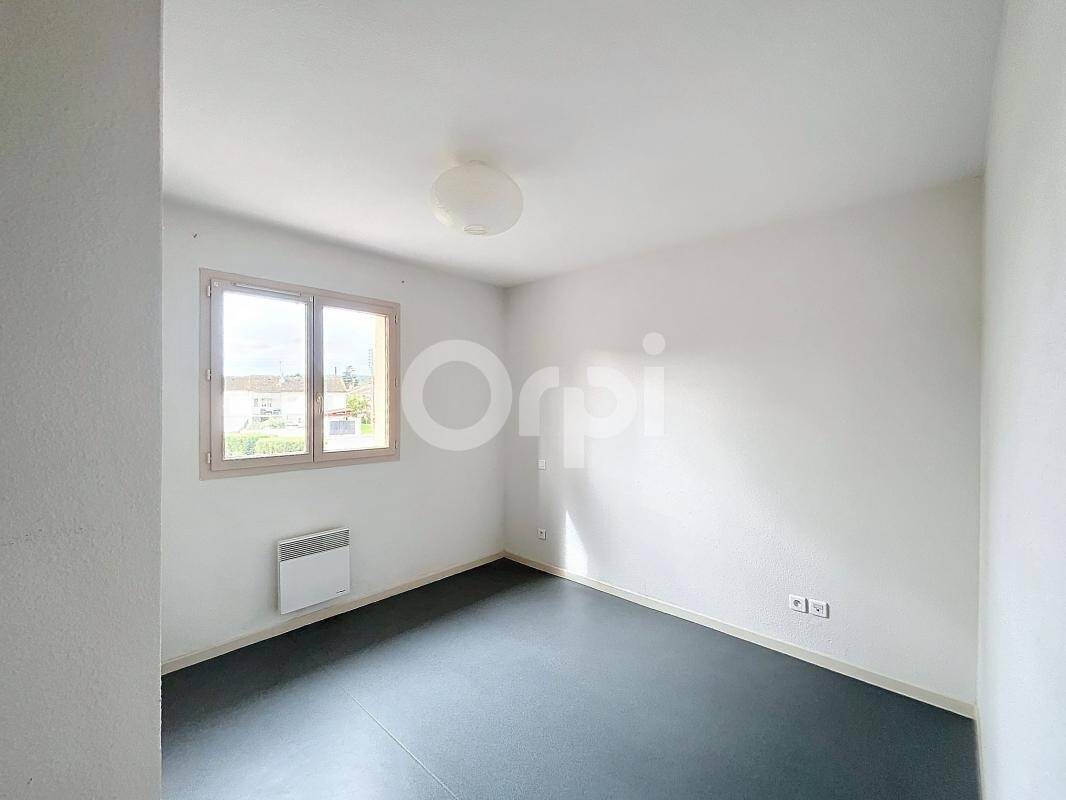 Appartement à louer, 47m², Terrasson-Lavilledieu