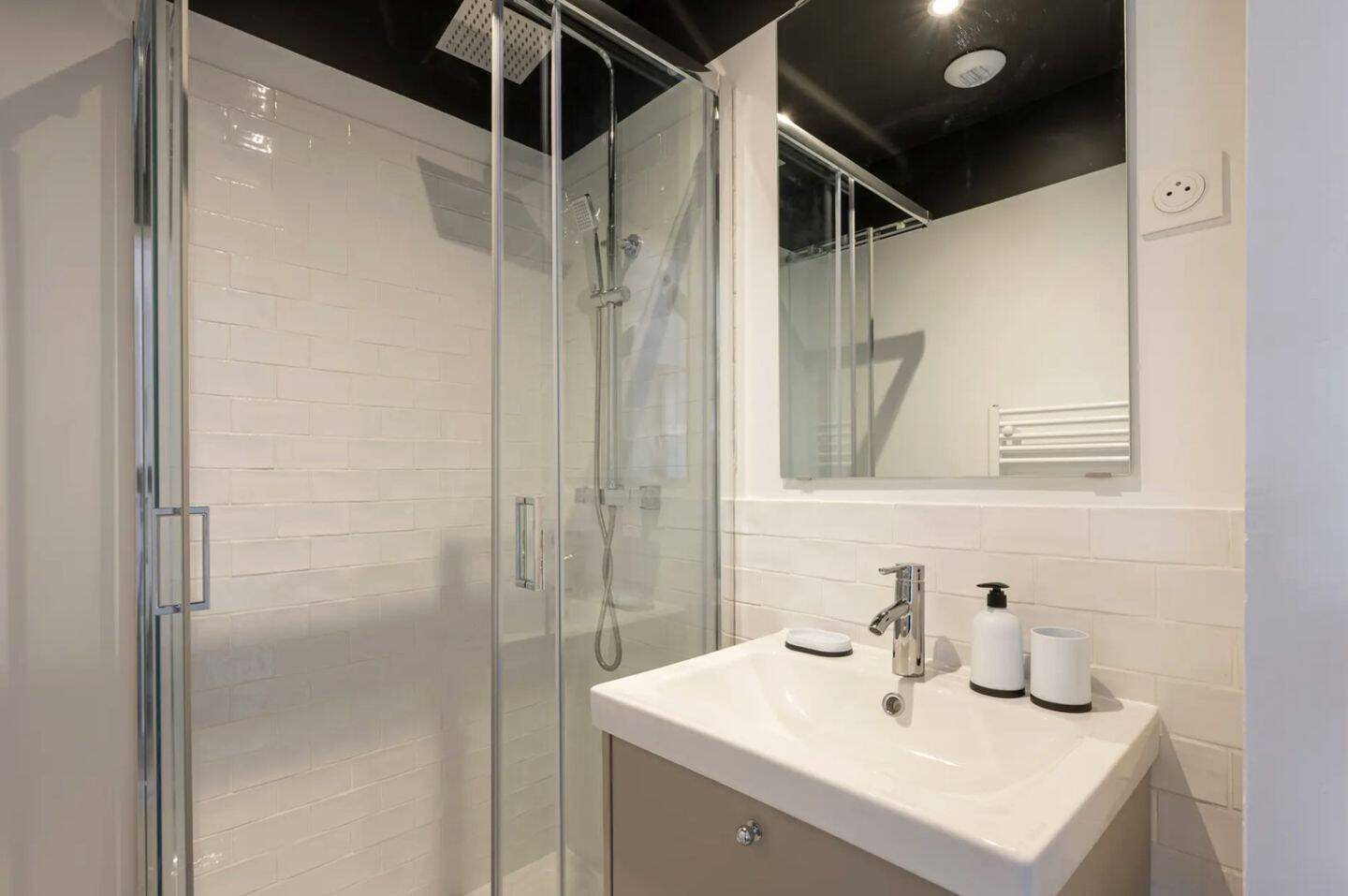 Appartement à louer, 11m², Paris 18ème