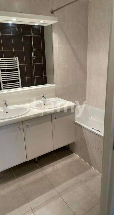 Appartement à louer, 105m², Fontaines-sur-Saône