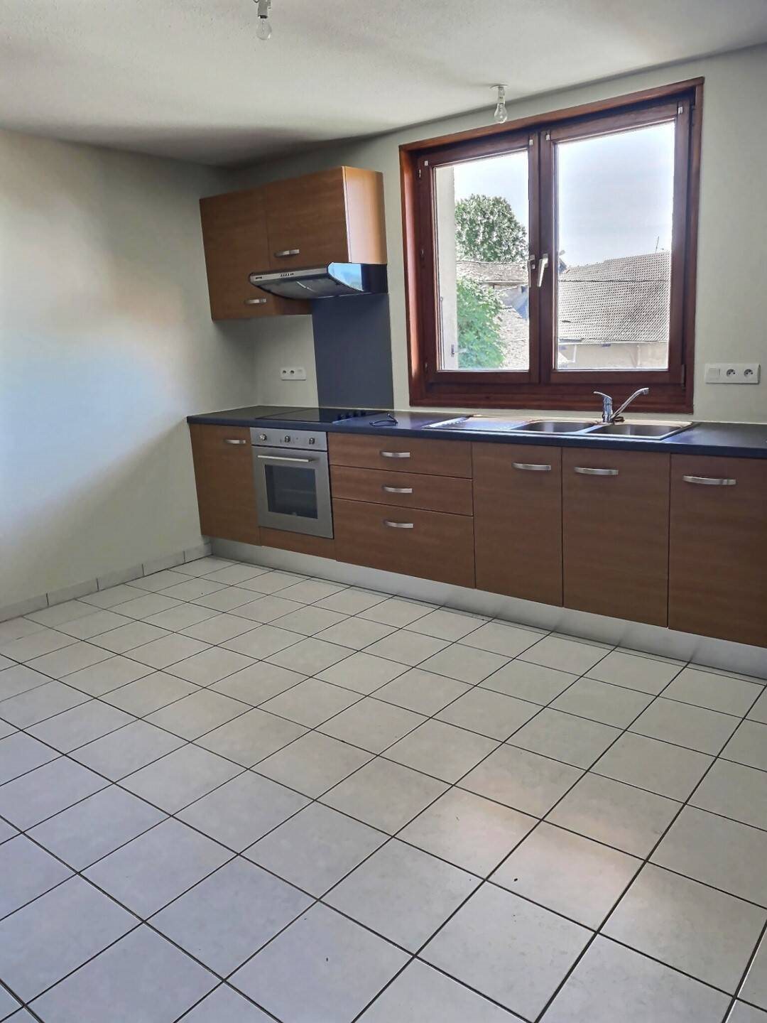 Appartement à louer, 48m², Brenthonne
