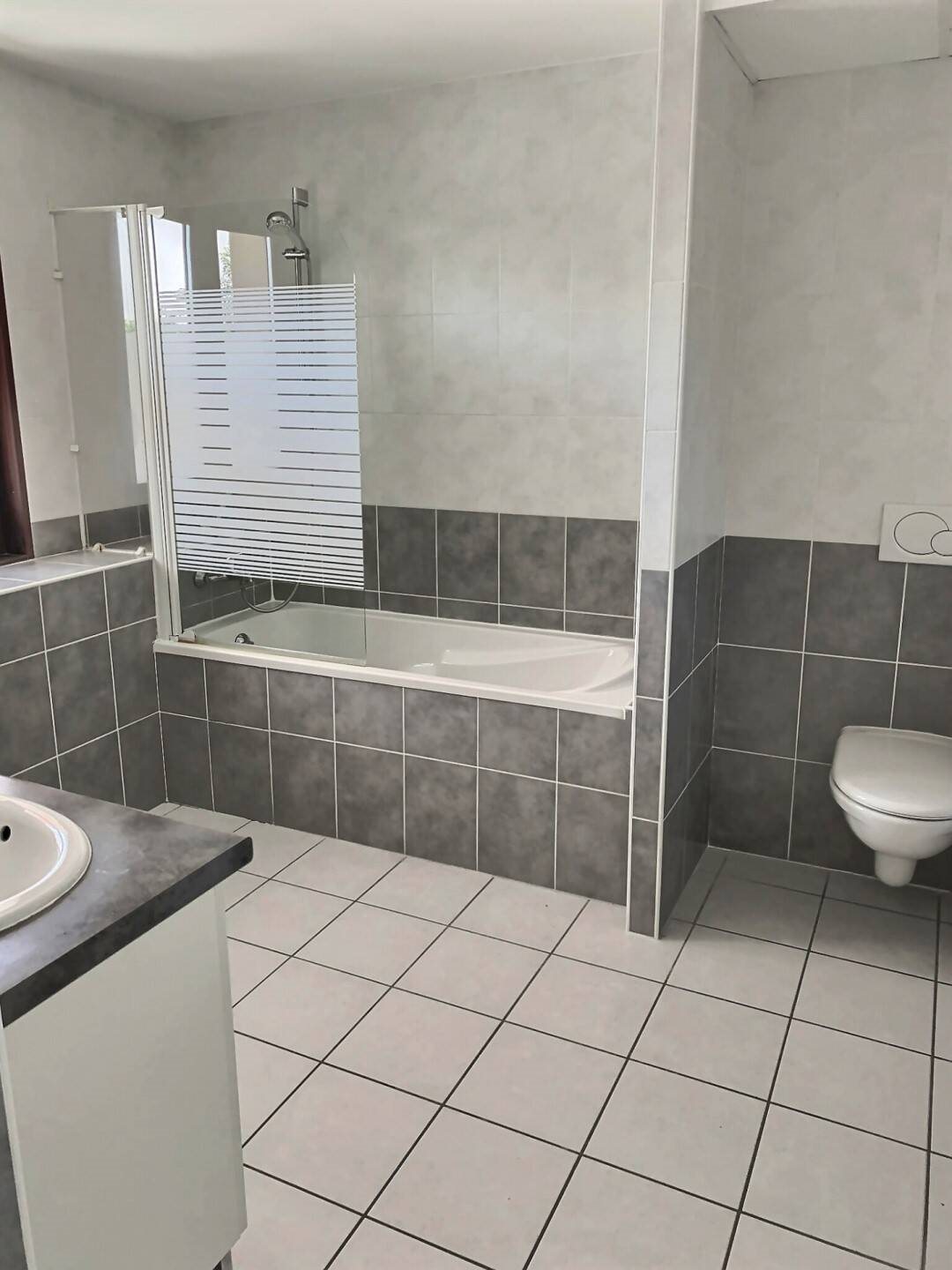 Appartement à louer, 48m², Brenthonne