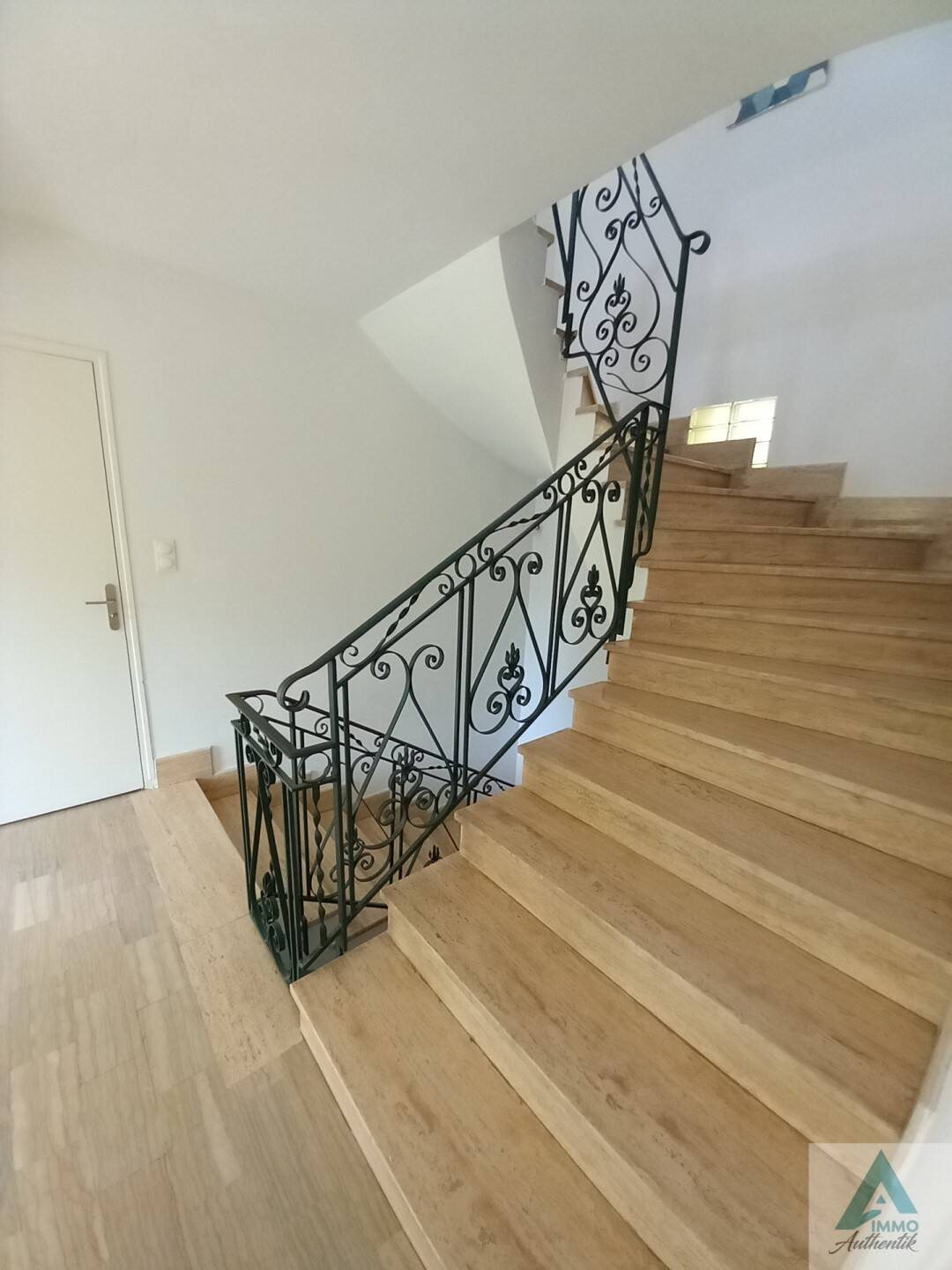 Appartement à louer, 108m², La Bouilladisse