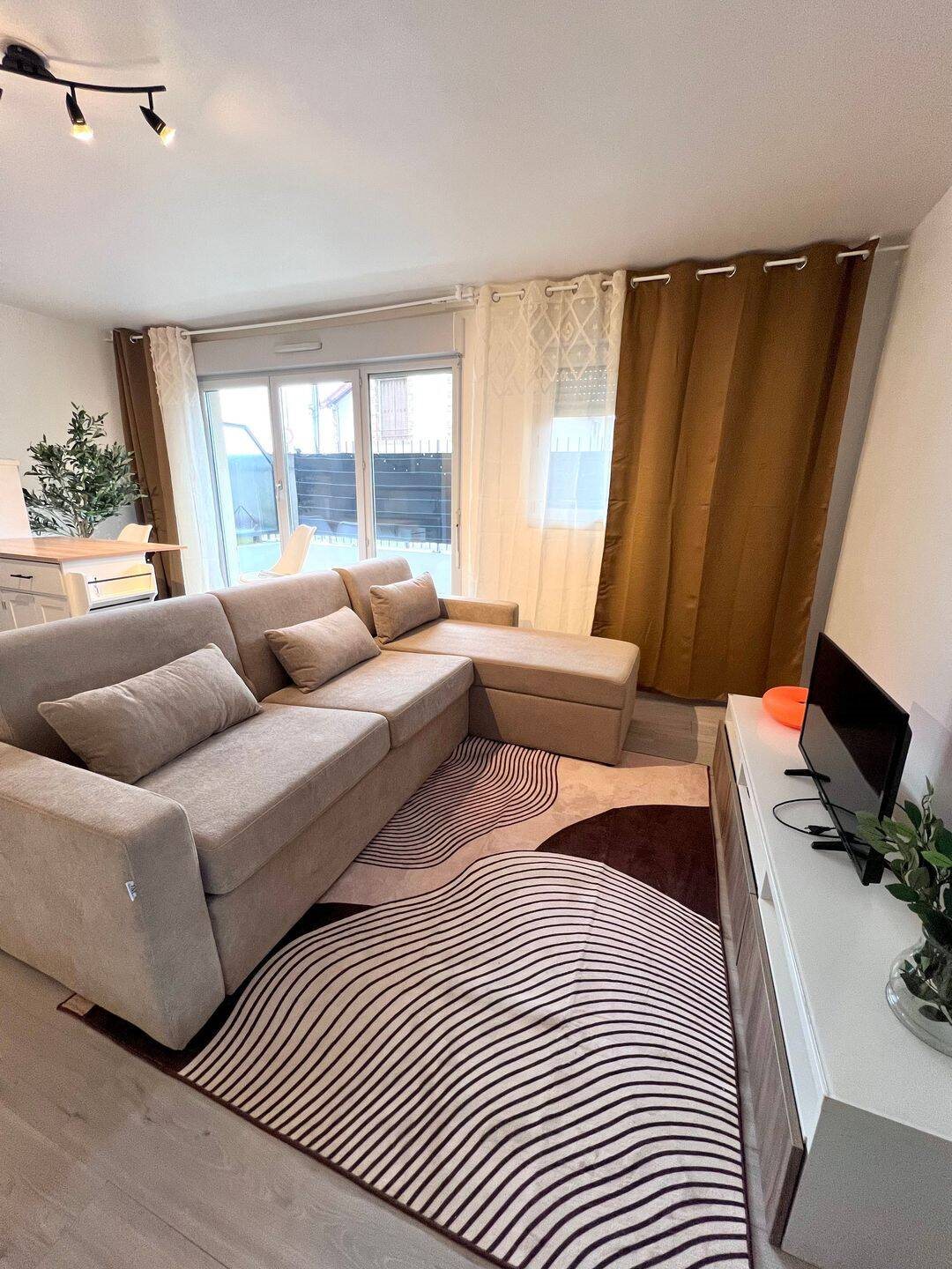 Appartement à louer, 275m², Villiers-le-Bel