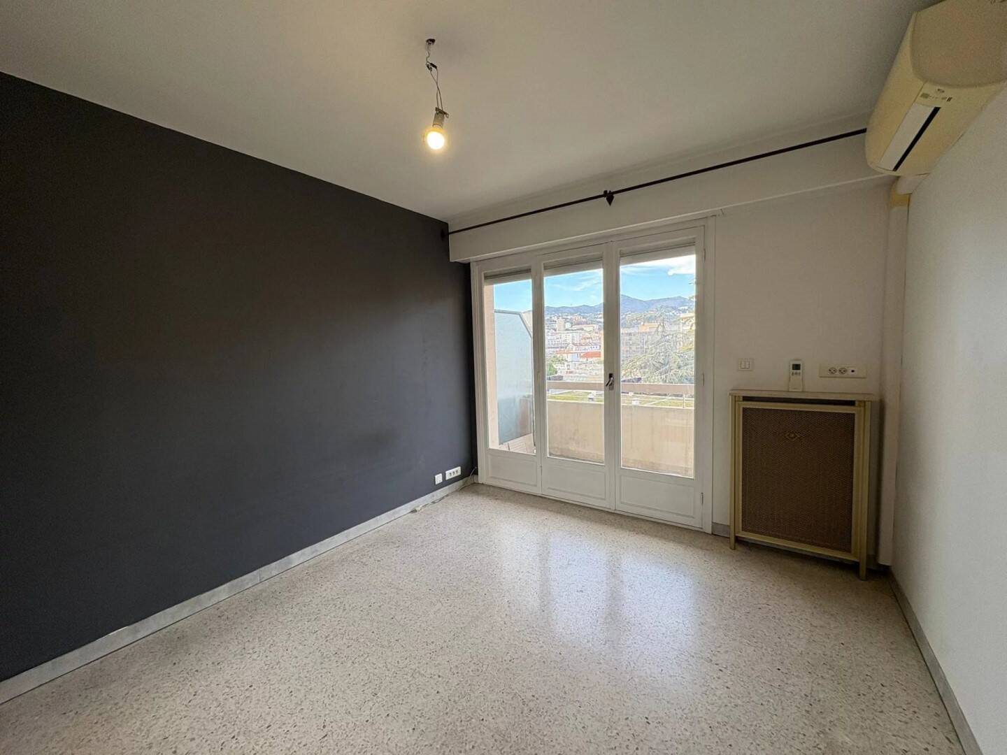 Appartement à louer, 68m², Nice