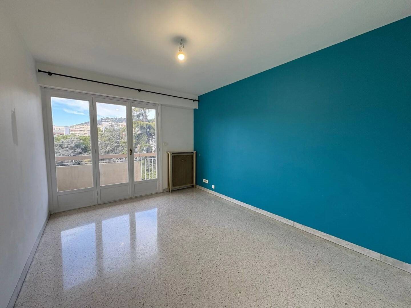 Appartement à louer, 68m², Nice