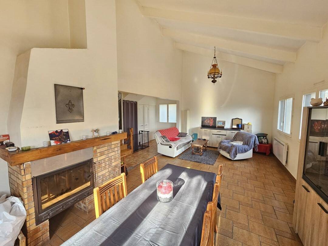 Maison à vendre, 122m², Avignon-lès-Saint-Claude