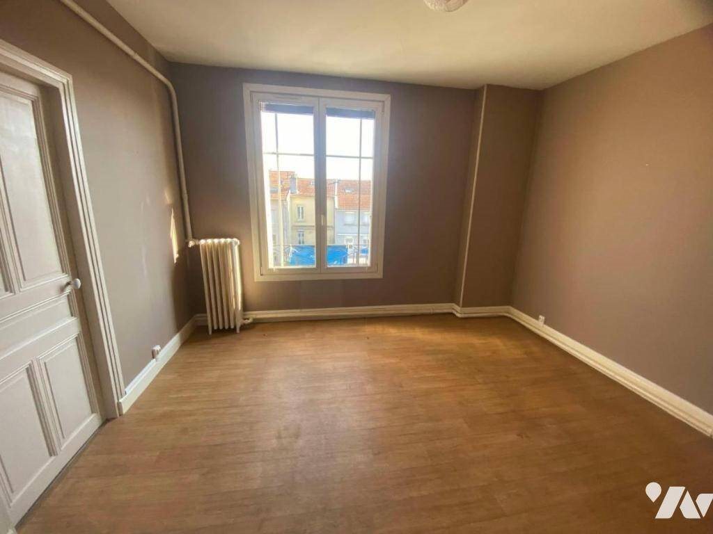 Appartement à louer, 65m², Saint-Max