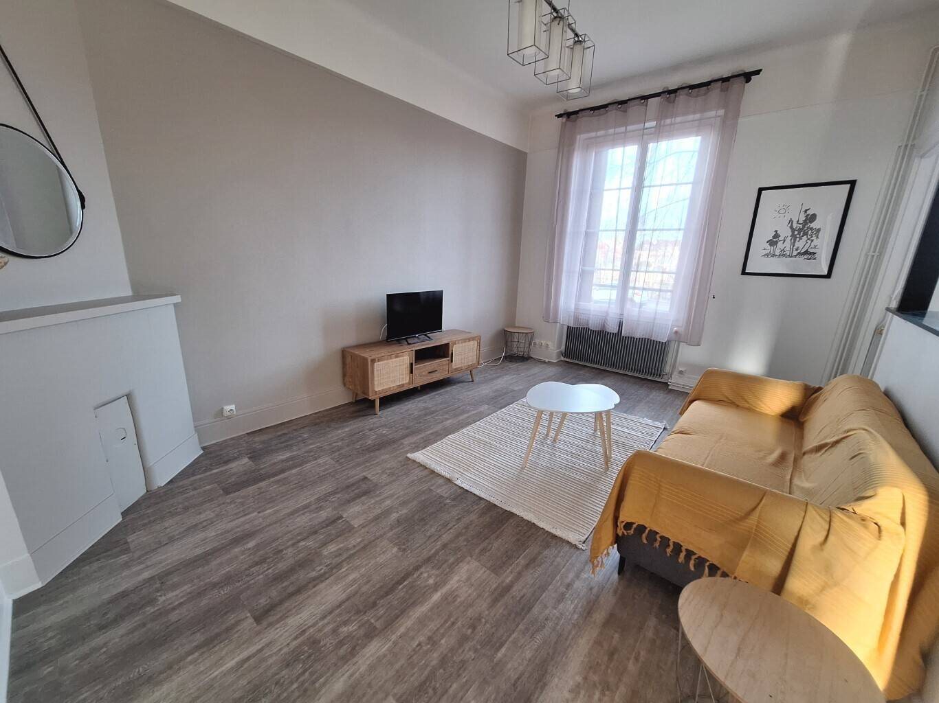 Appartement à louer, 53m², Auxerre