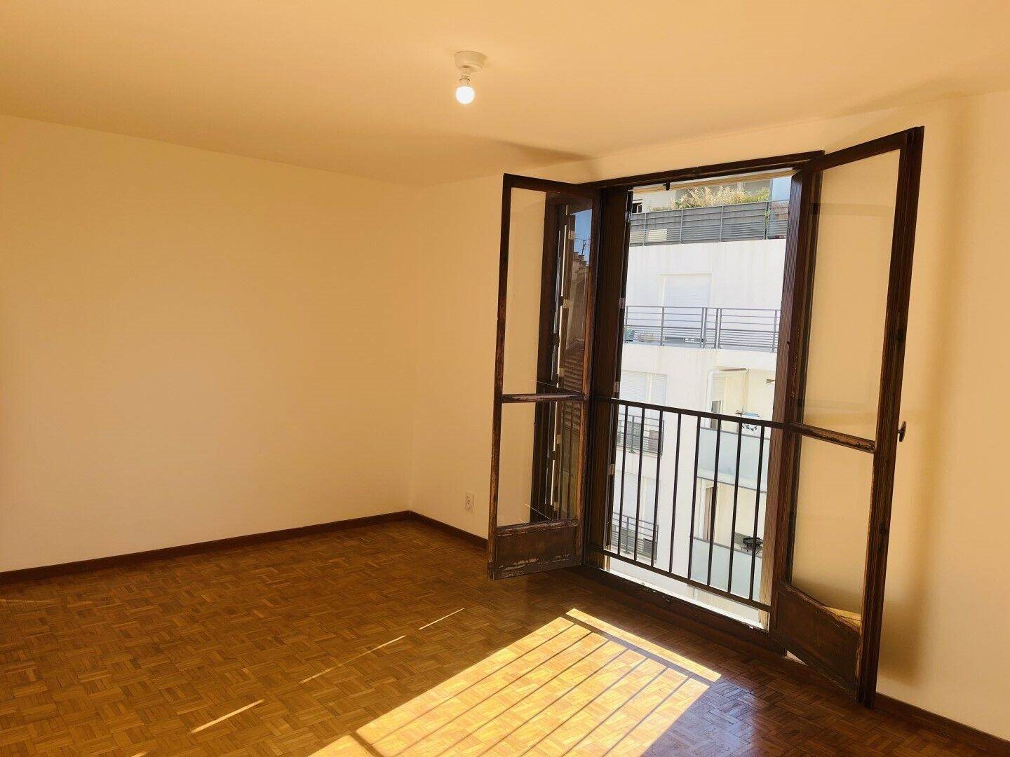 Appartement à louer, 68m², Marseille 4ème