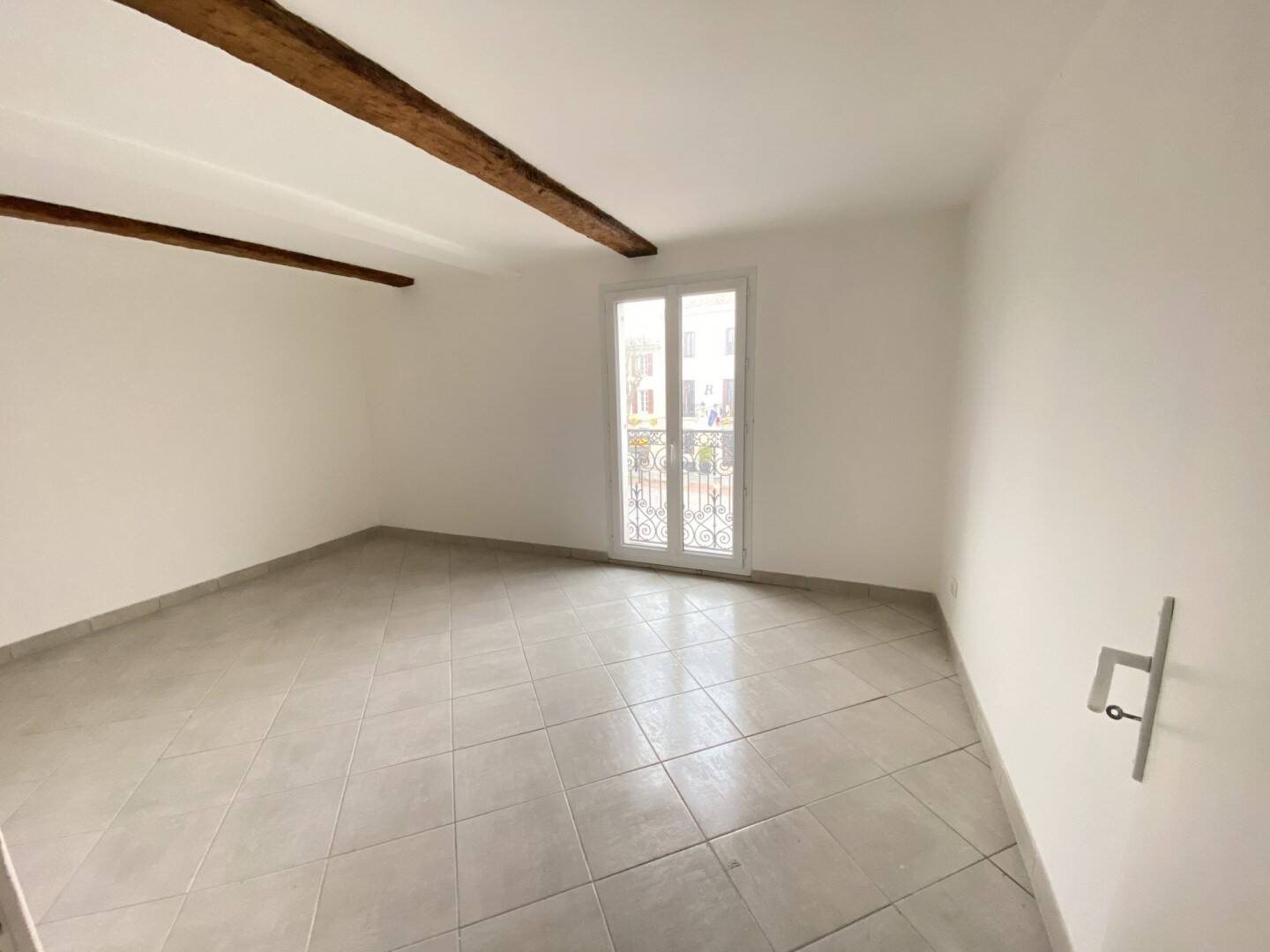 Appartement à louer, 49m², Tourves