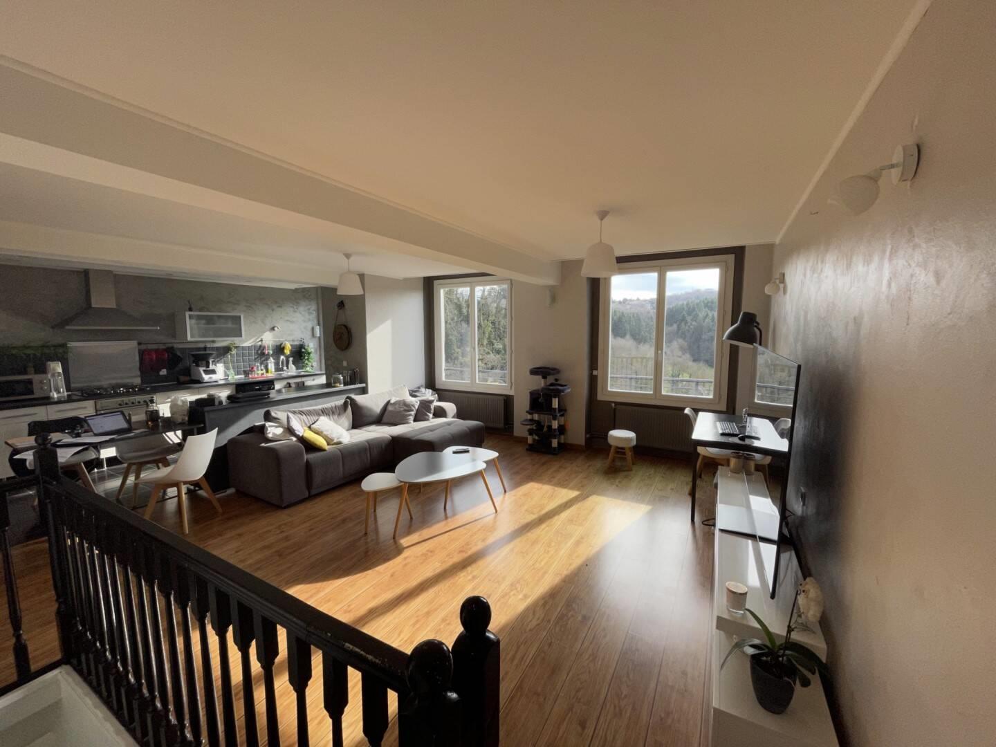 Appartement à vendre, 150m², Saint-Genest-Lerpt