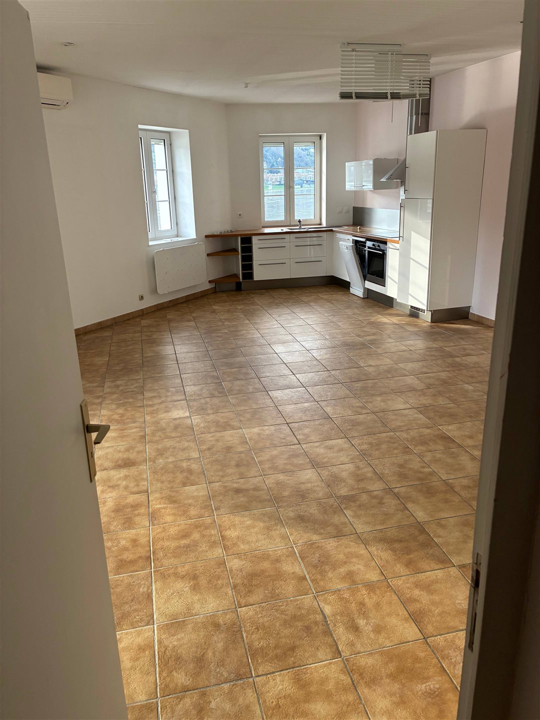 Maison à louer, 140m², Sablons