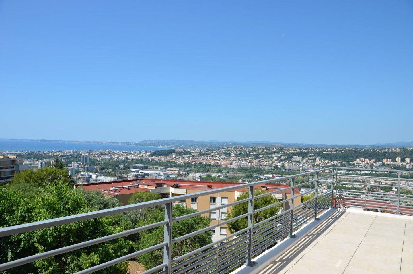 Appartement à louer, 67m², Nice