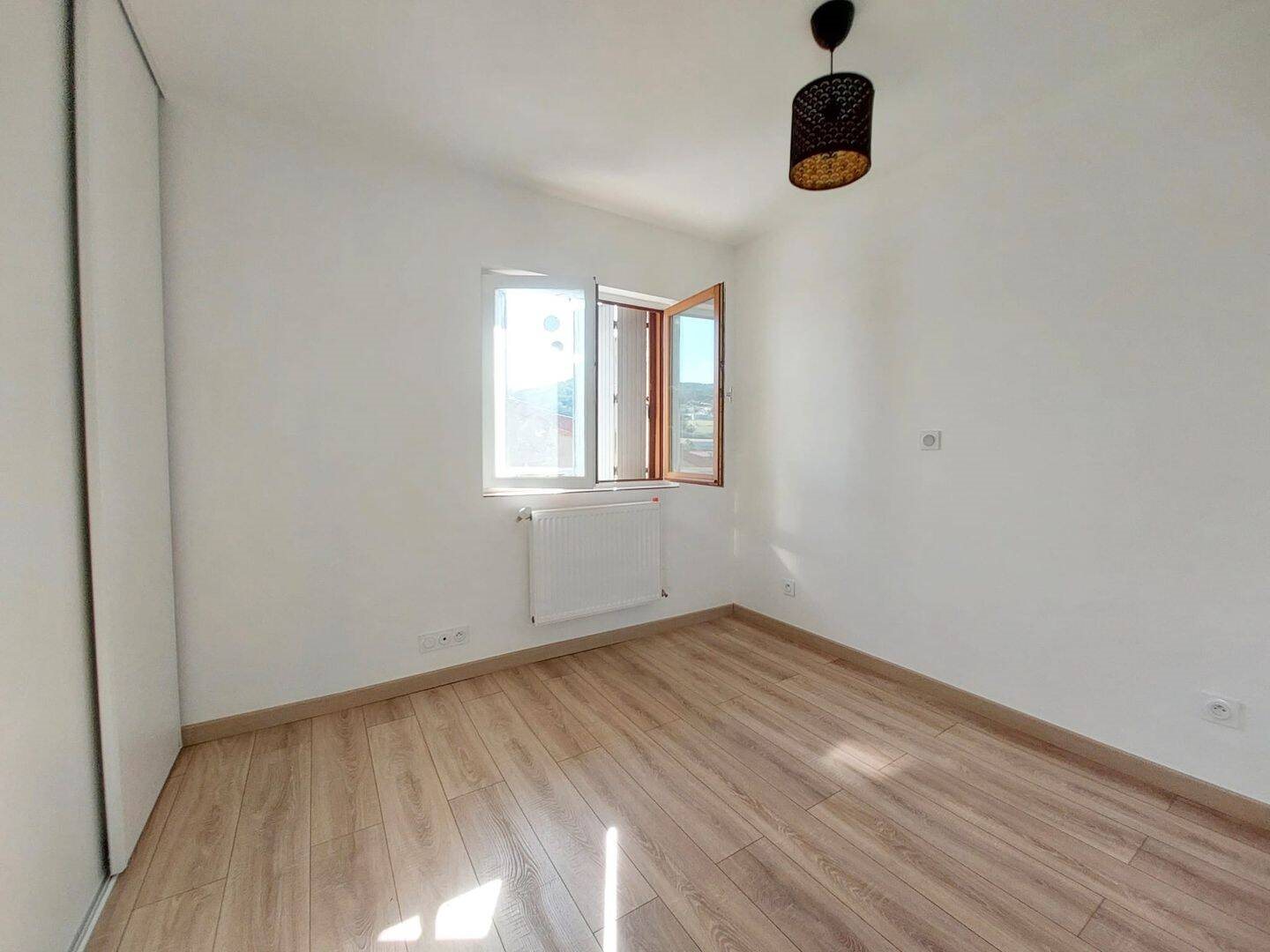 Appartement à vendre, 84m², Unieux
