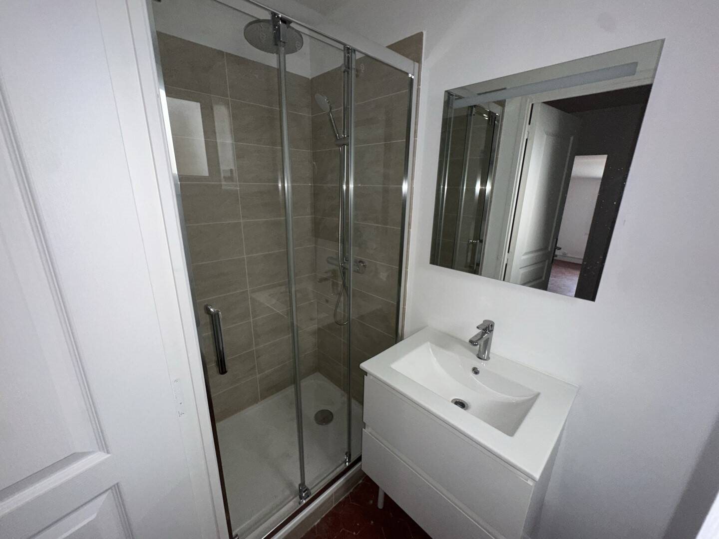 Appartement à louer, 18m², Marseille 1er