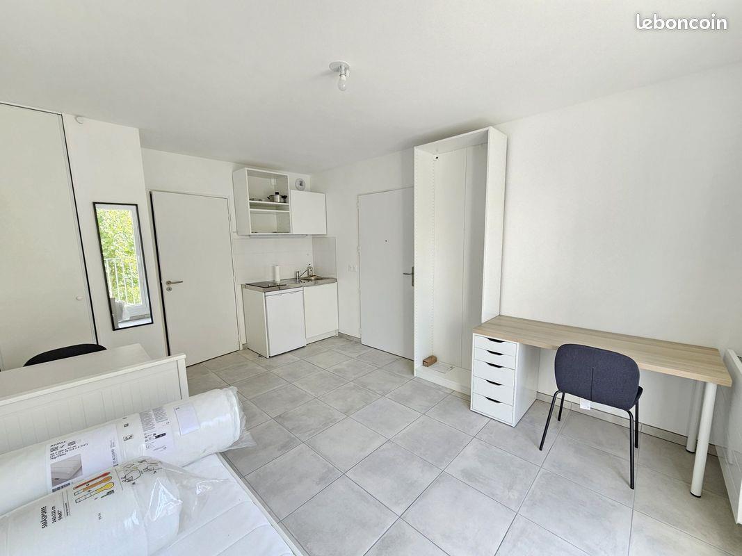 Appartement à louer, 19m², Saint-Etienne