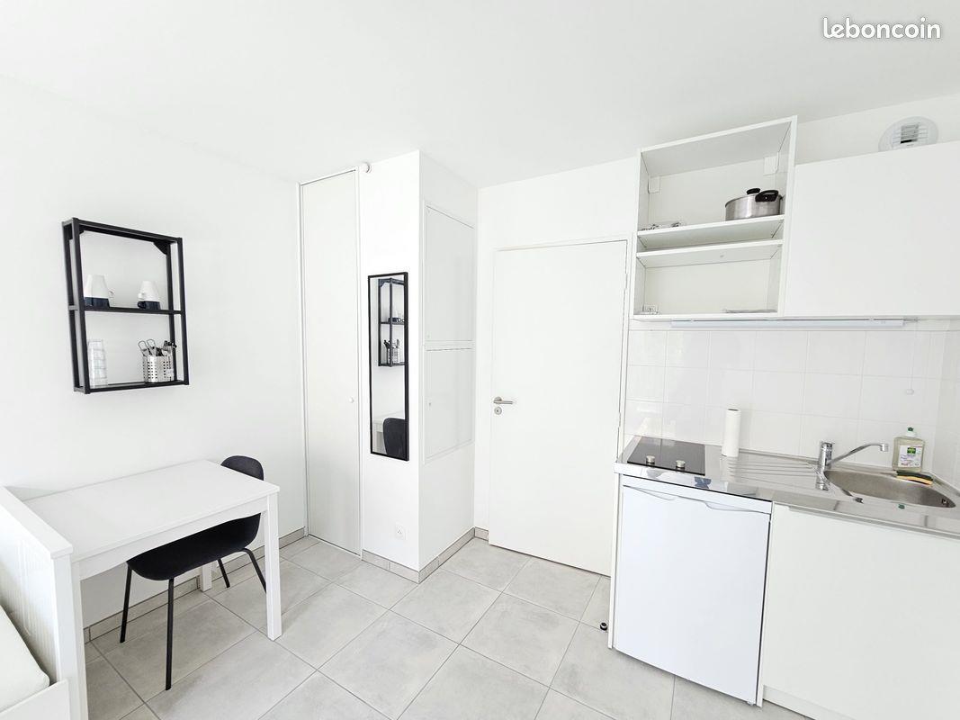 Appartement à louer, 19m², Saint-Etienne