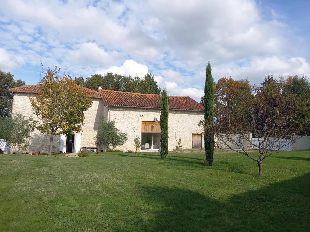 Maison à vendre, 158m², Nieuil