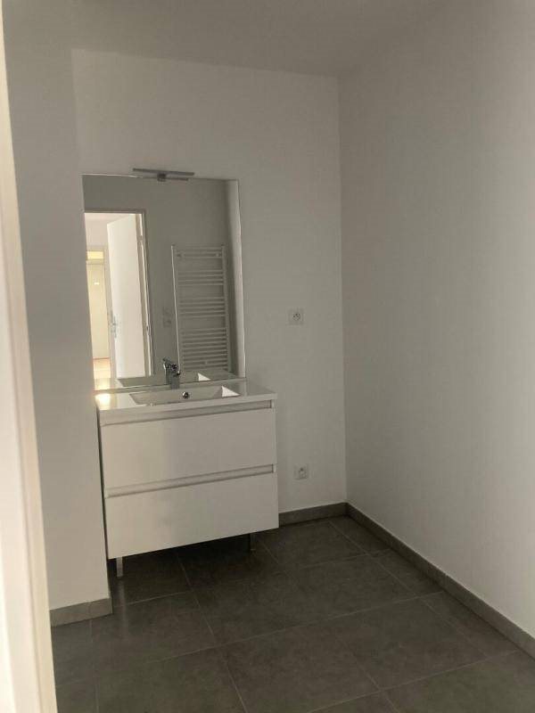 Appartement à louer, 66m², Lyon 8ème