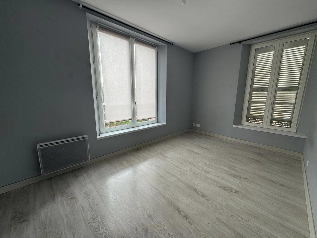 Appartement à louer, 432m², Saint-Just-en-Chaussée
