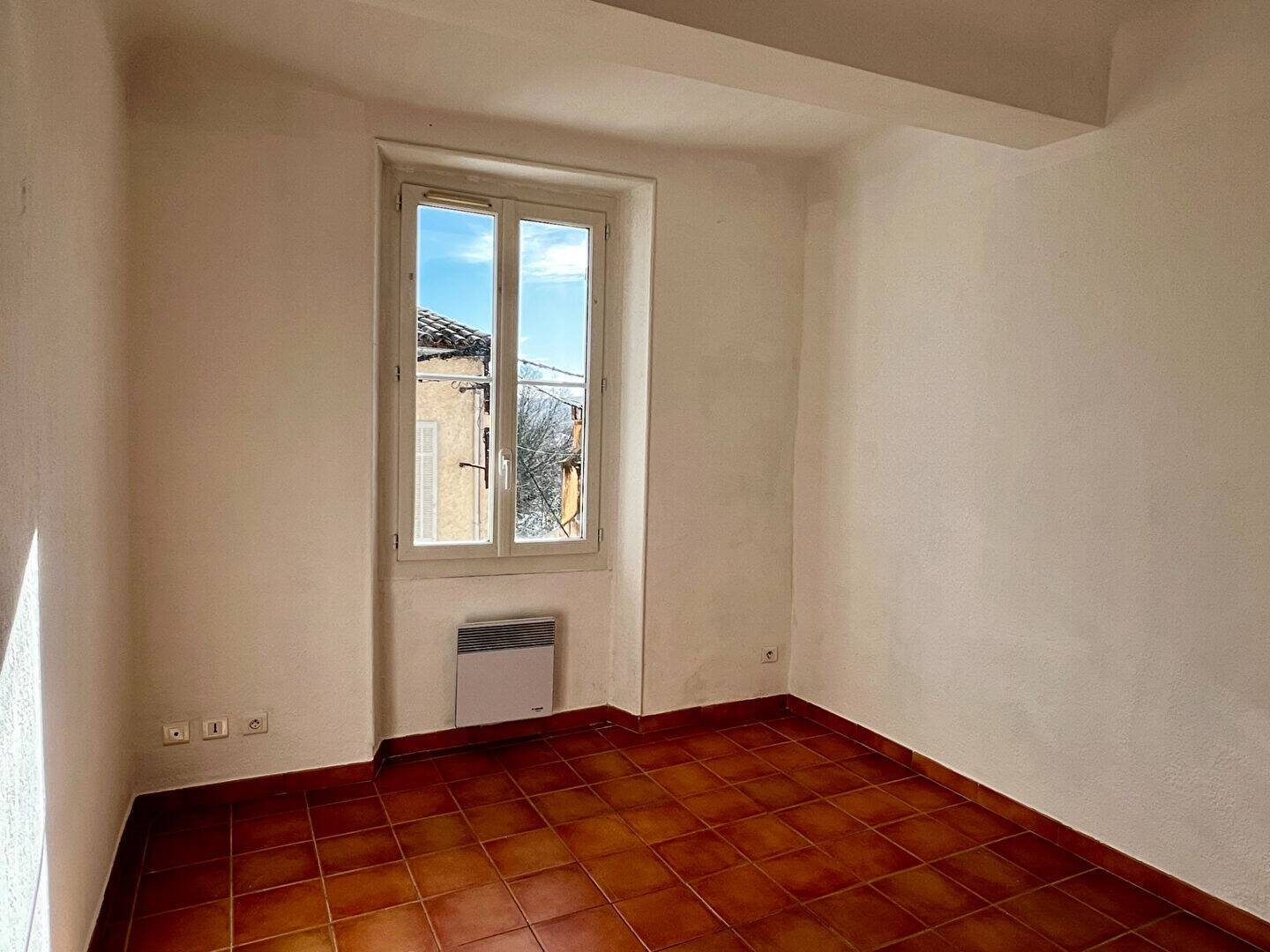 Maison à louer, 81m², Montfort-sur-Argens