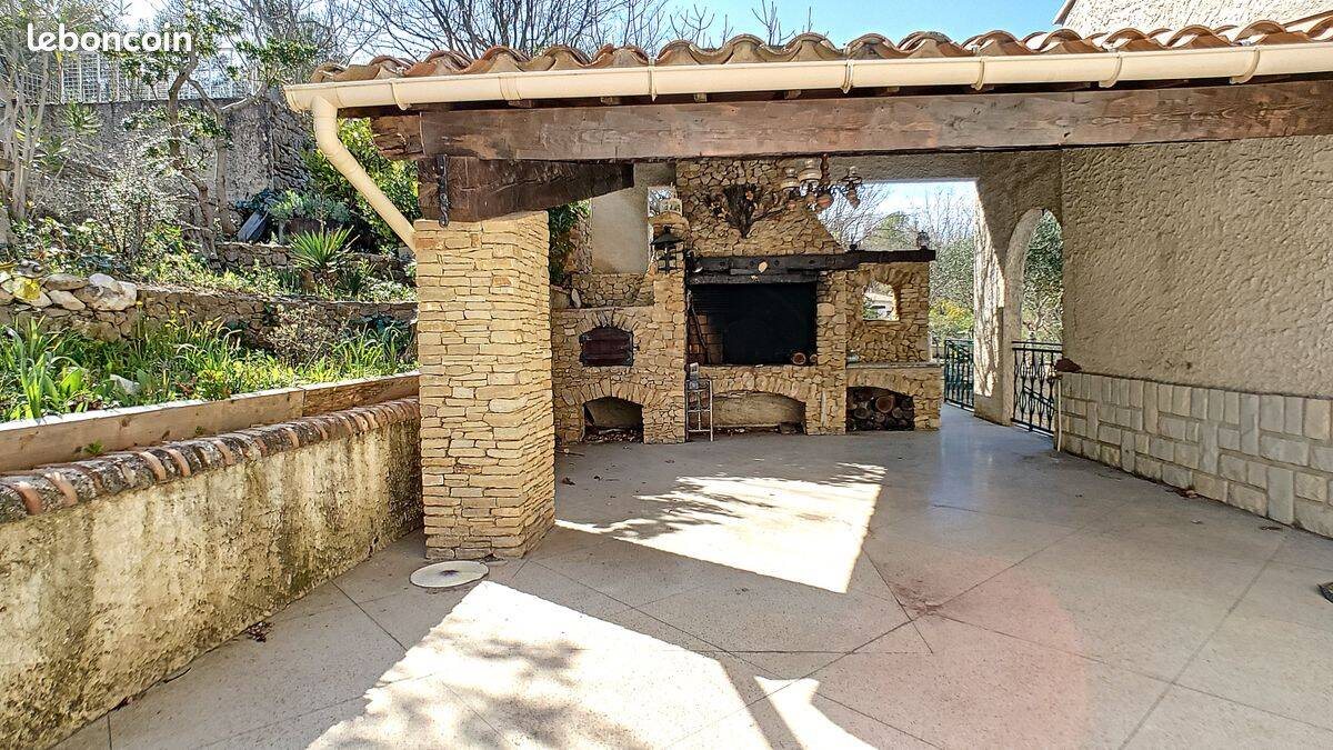 Maison à vendre, 400m², Aubagne