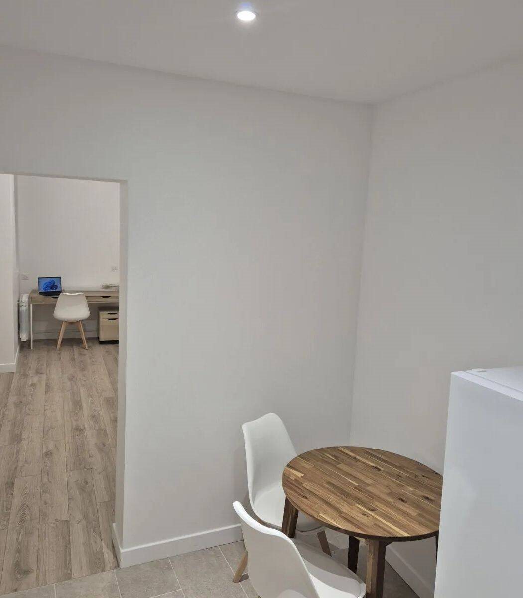 Appartement à louer, 35m², Suresnes