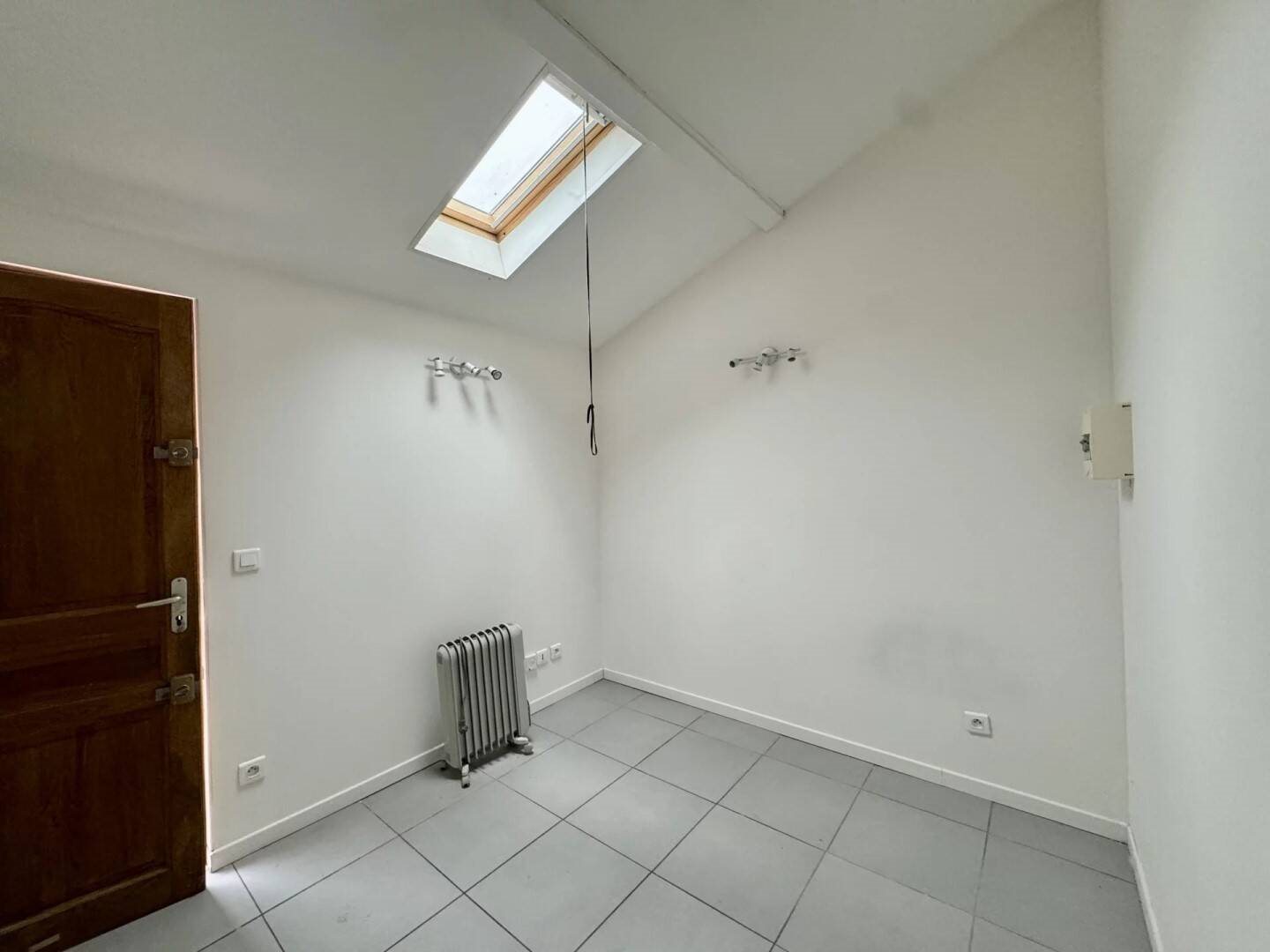 Maison à louer, 20m², Le Rove