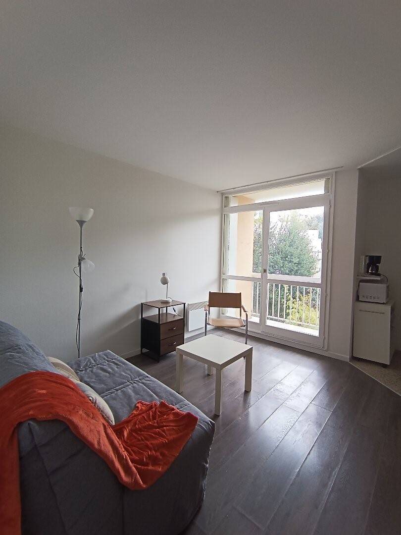 Appartement à louer, 20m², Nîmes