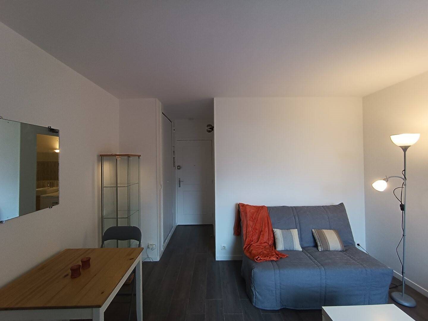 Appartement à louer, 20m², Nîmes