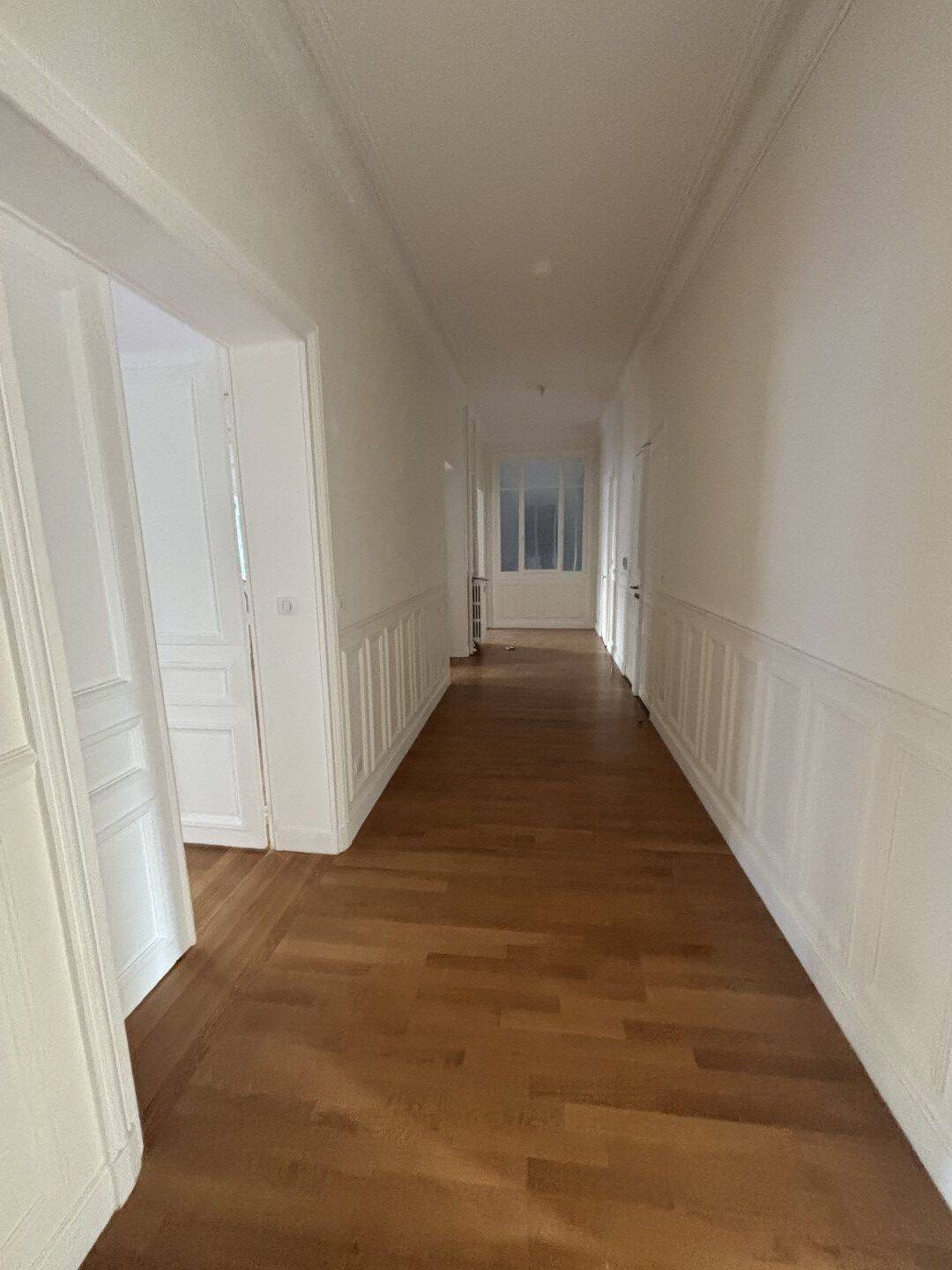 Appartement à louer, 260m², Paris 16ème