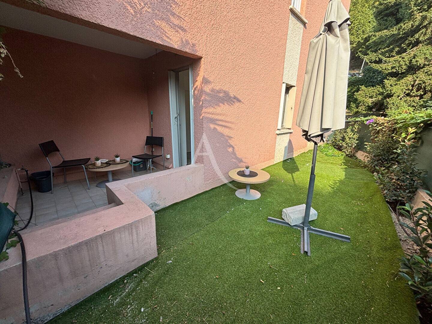 Appartement à louer, 17m², Nice