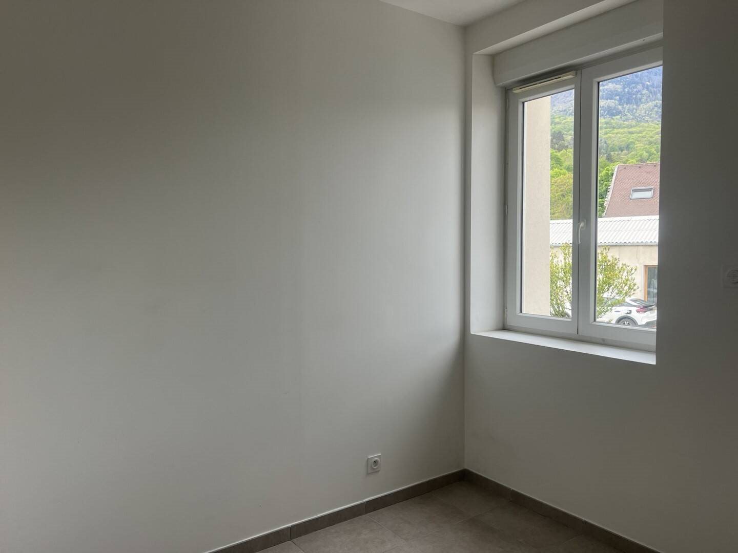 Appartement à louer, 53m², Chapareillan