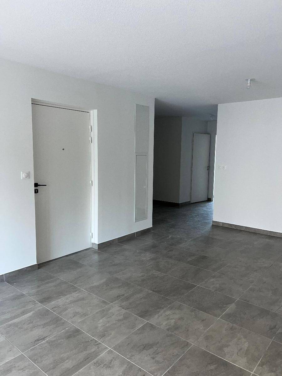 Appartement à louer, 67m², Nîmes