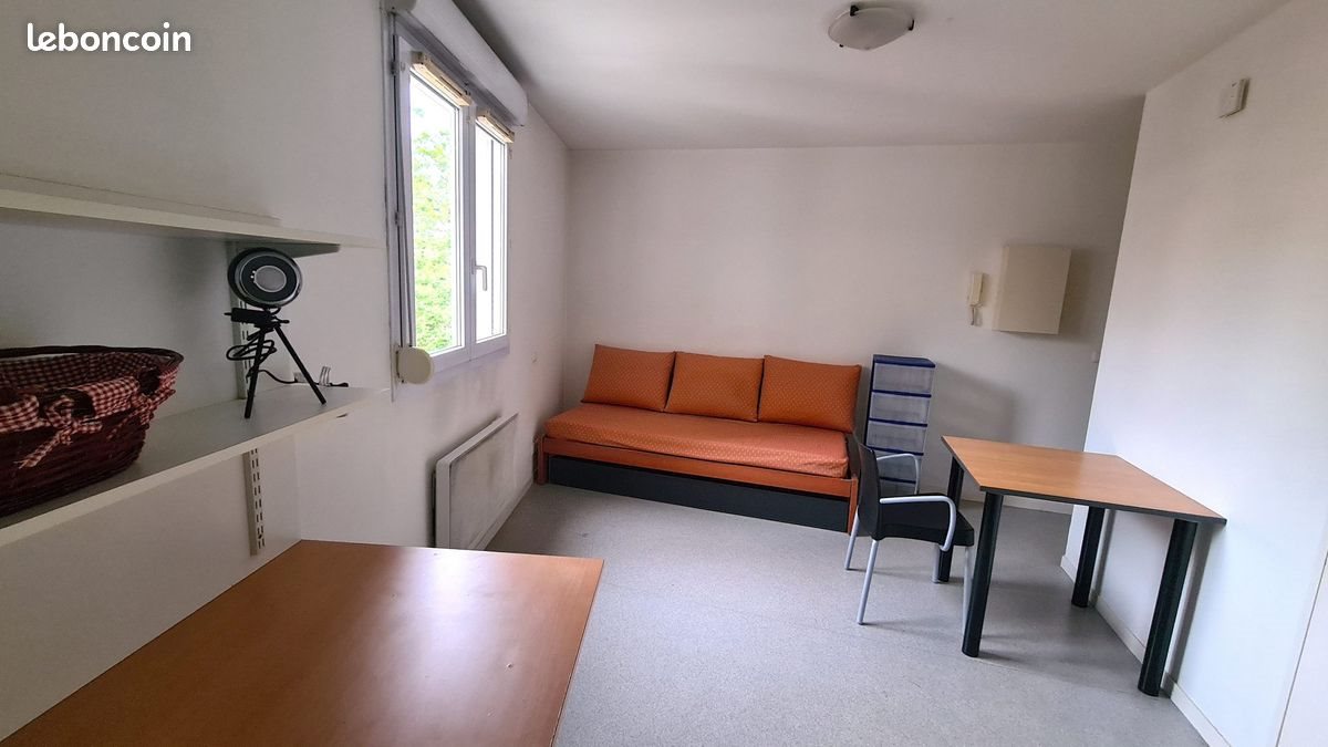 Appartement à louer, 18m², Saint-Etienne