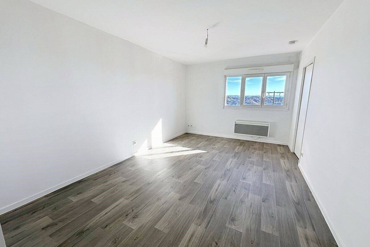 Appartement à vendre, 79m², Condrieu