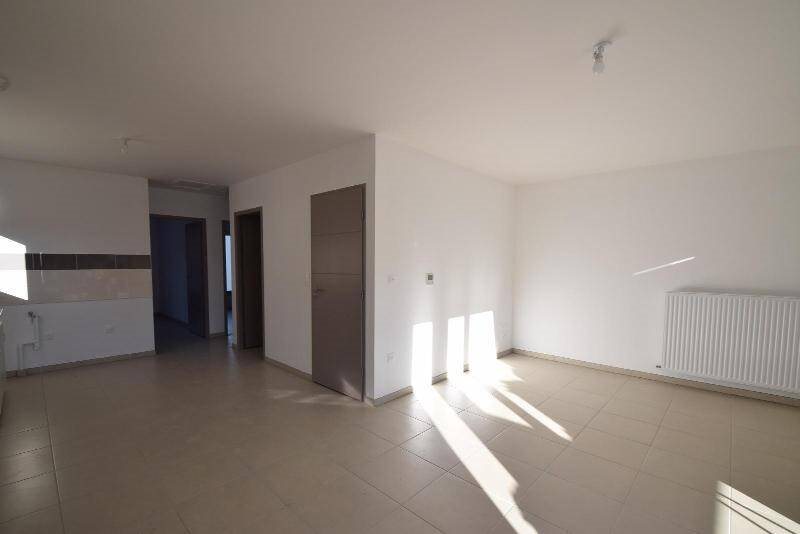 Appartement à louer, 66m², Ailhon