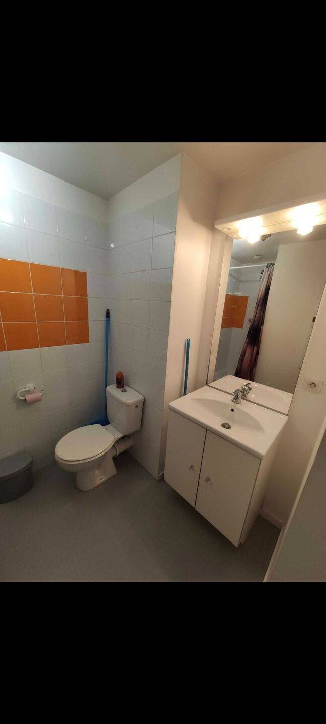 Appartement à louer, 18m², Nîmes